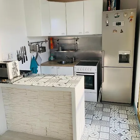 De Standing Climatise, Avec Piscine, Proche De La