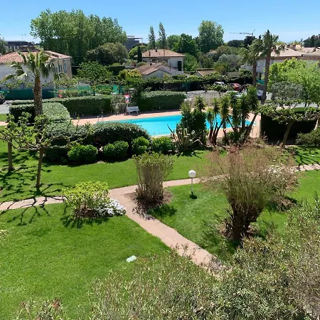 De Standing Climatise, Avec Piscine, Proche De La Lägenhet Fréjus