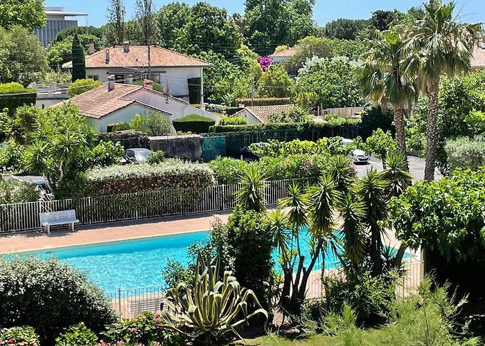 De Standing Climatise, Avec Piscine, Proche De La * Fréjus