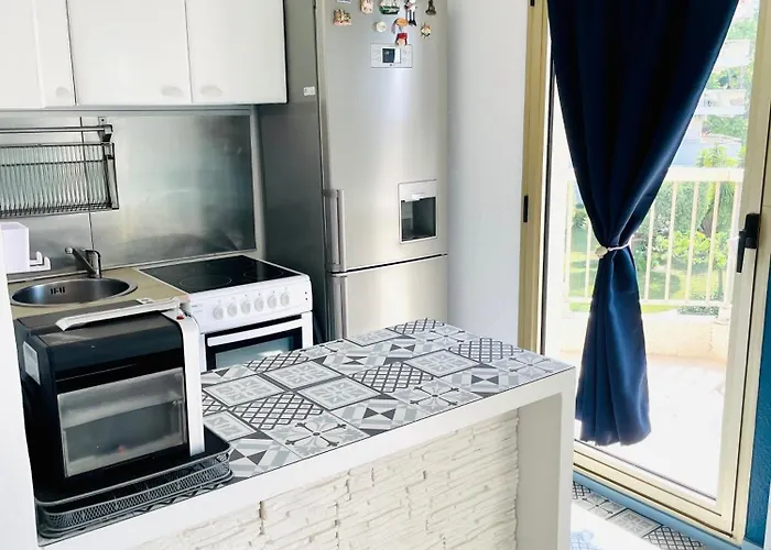 De Standing Climatise, Avec Piscine, Proche De La